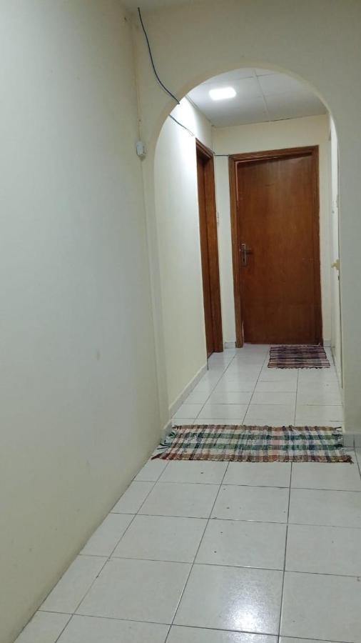 Brand New Boys Hostel 5 Min Walk From Burjuman Metro Station Exit-4 With All Brand New Furnishings & Free Facilities Dubai Exterior foto