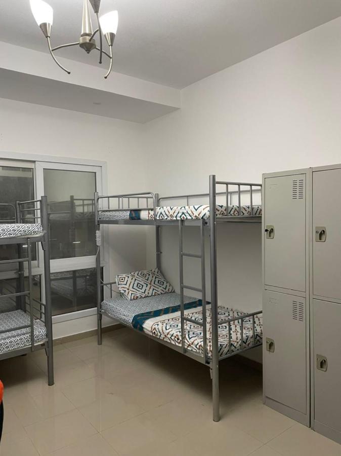 Brand New Boys Hostel 5 Min Walk From Burjuman Metro Station Exit-4 With All Brand New Furnishings & Free Facilities Dubai Exterior foto